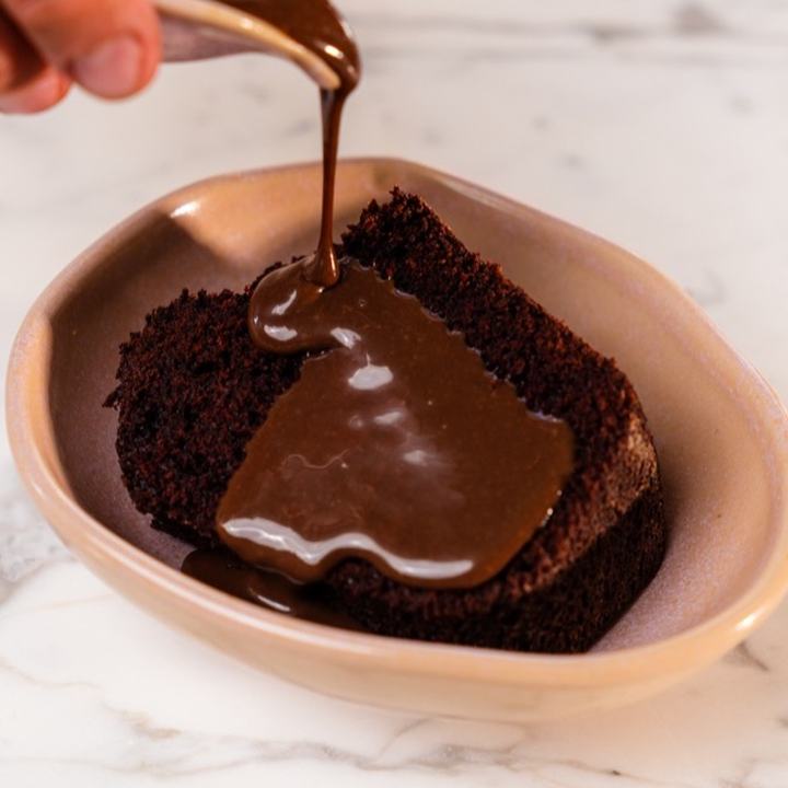Bolo de Chocolate com Brigadeiro, prato do XEPA